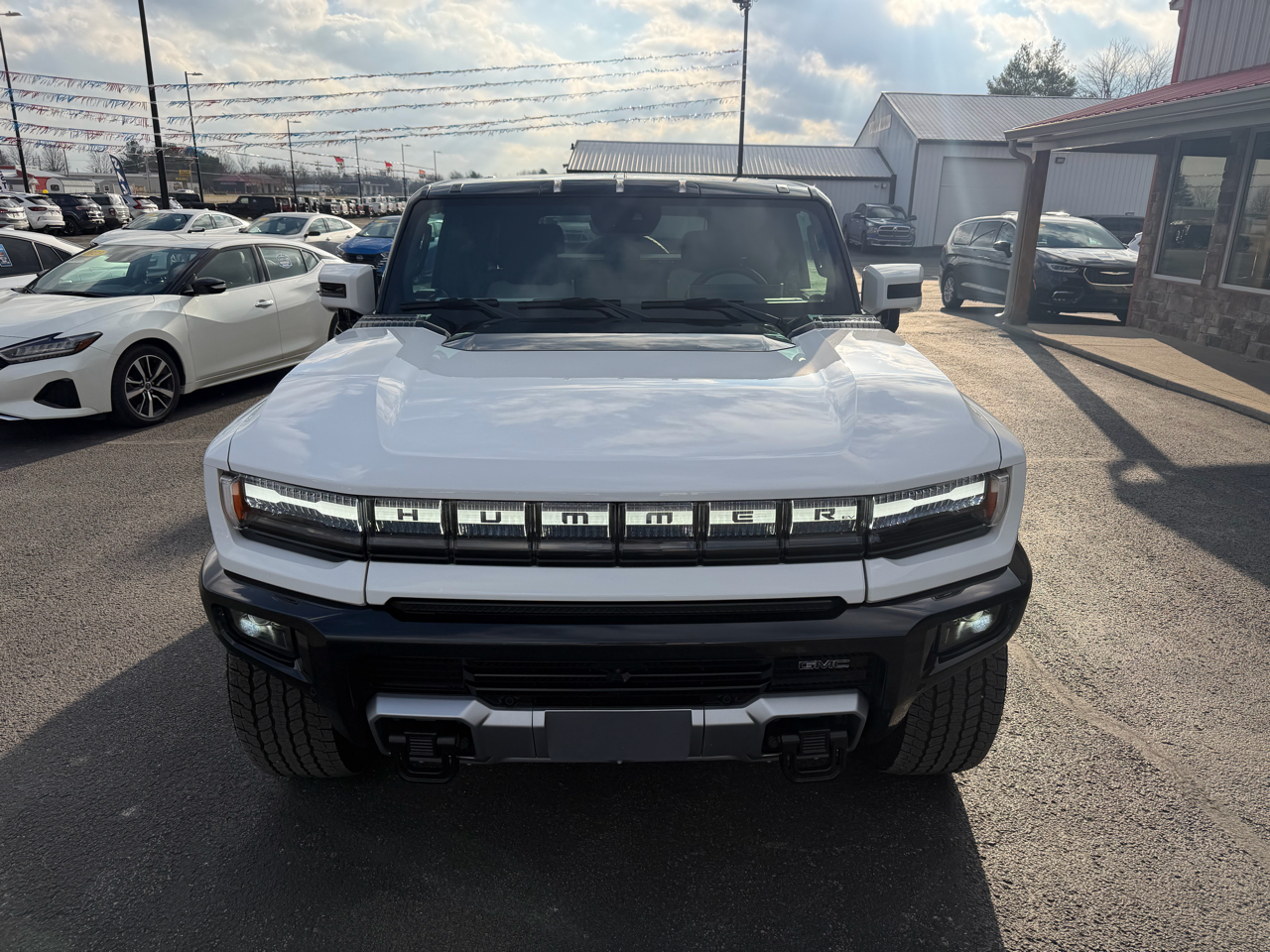 GMC HUMMER EV SUV e4WD 4dr 2X 2025