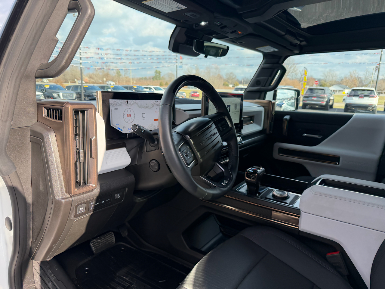 GMC HUMMER EV SUV e4WD 4dr 2X 2025