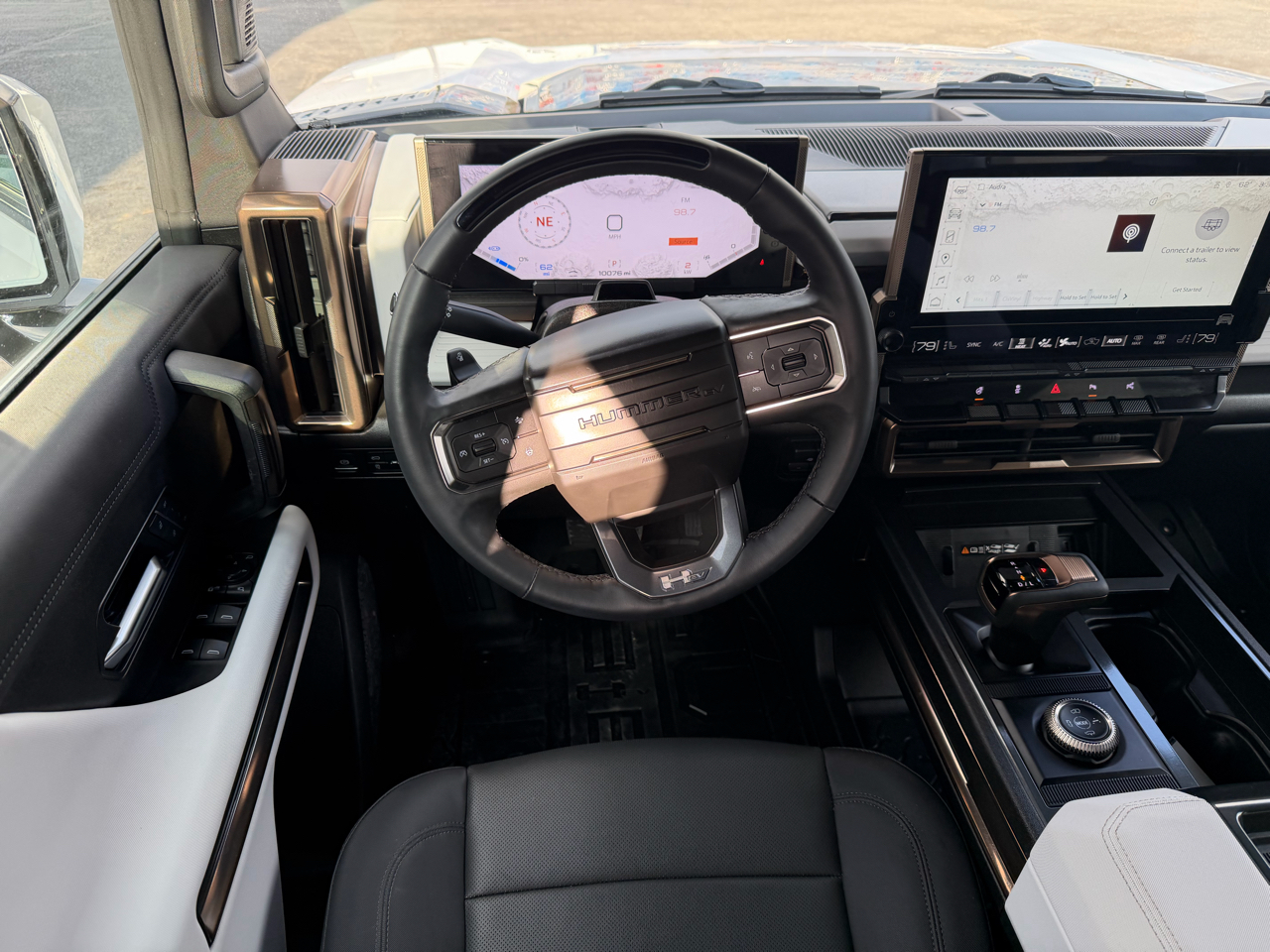 GMC HUMMER EV SUV e4WD 4dr 2X 2025