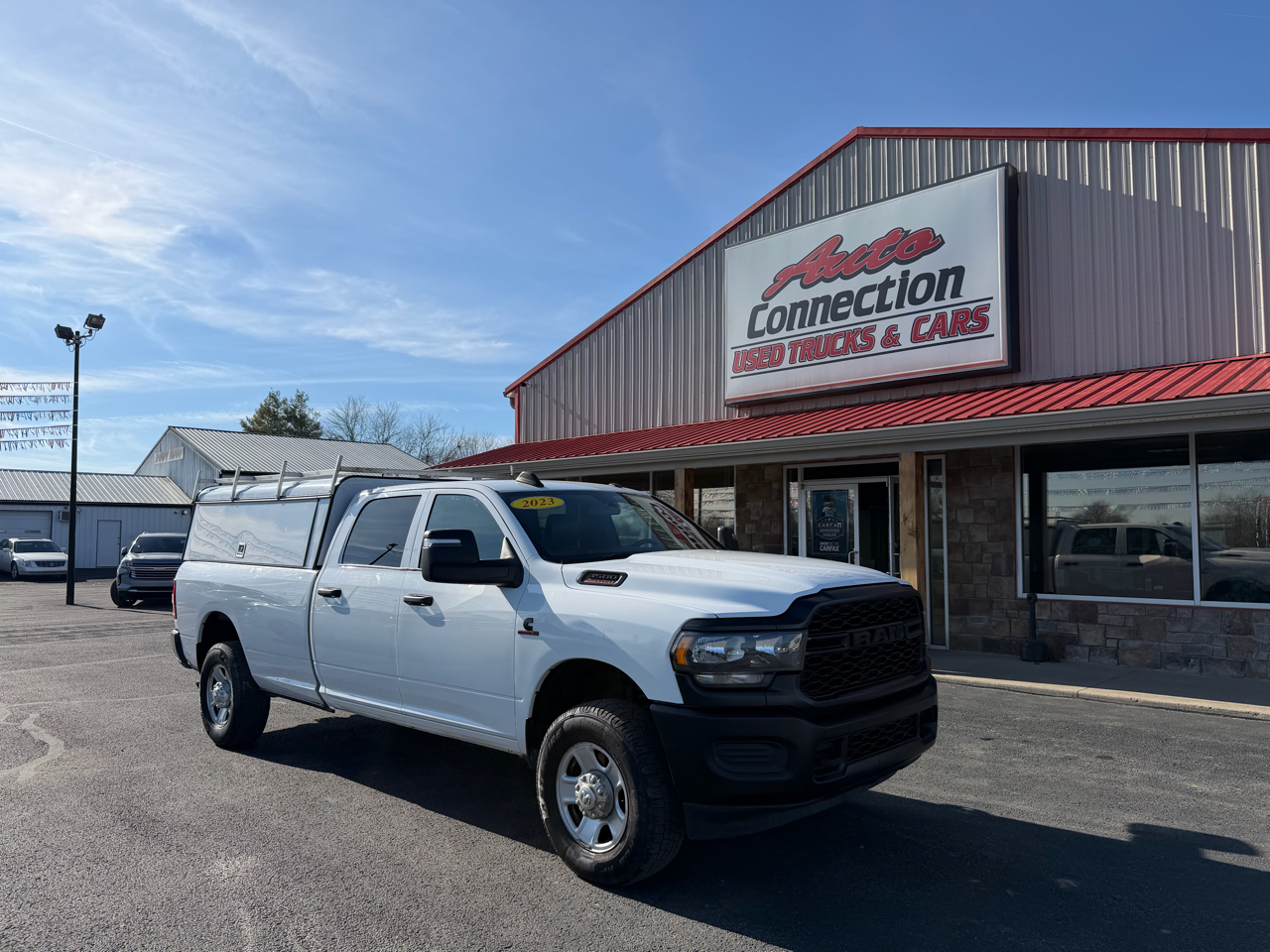 RAM 3500 Tradesman 4x4 Crew Cab 8' Box 2023