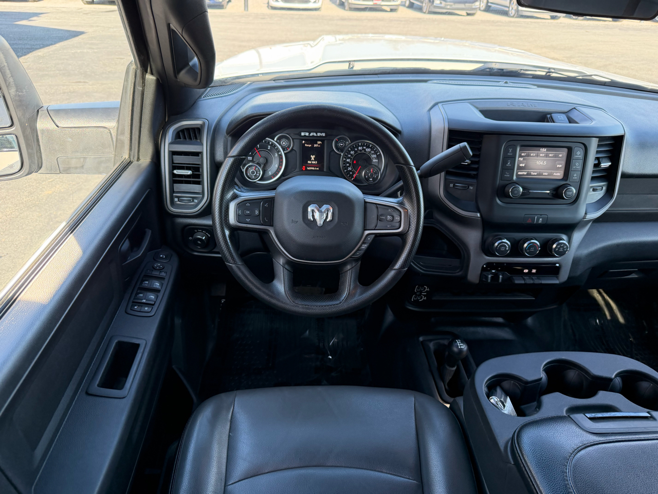 RAM 3500 Tradesman 4x4 Crew Cab 8' Box 2023