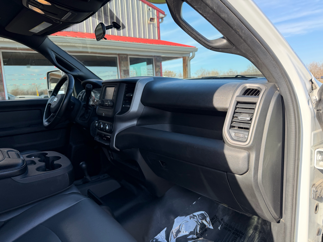 RAM 3500 Tradesman 4x4 Crew Cab 8' Box 2023