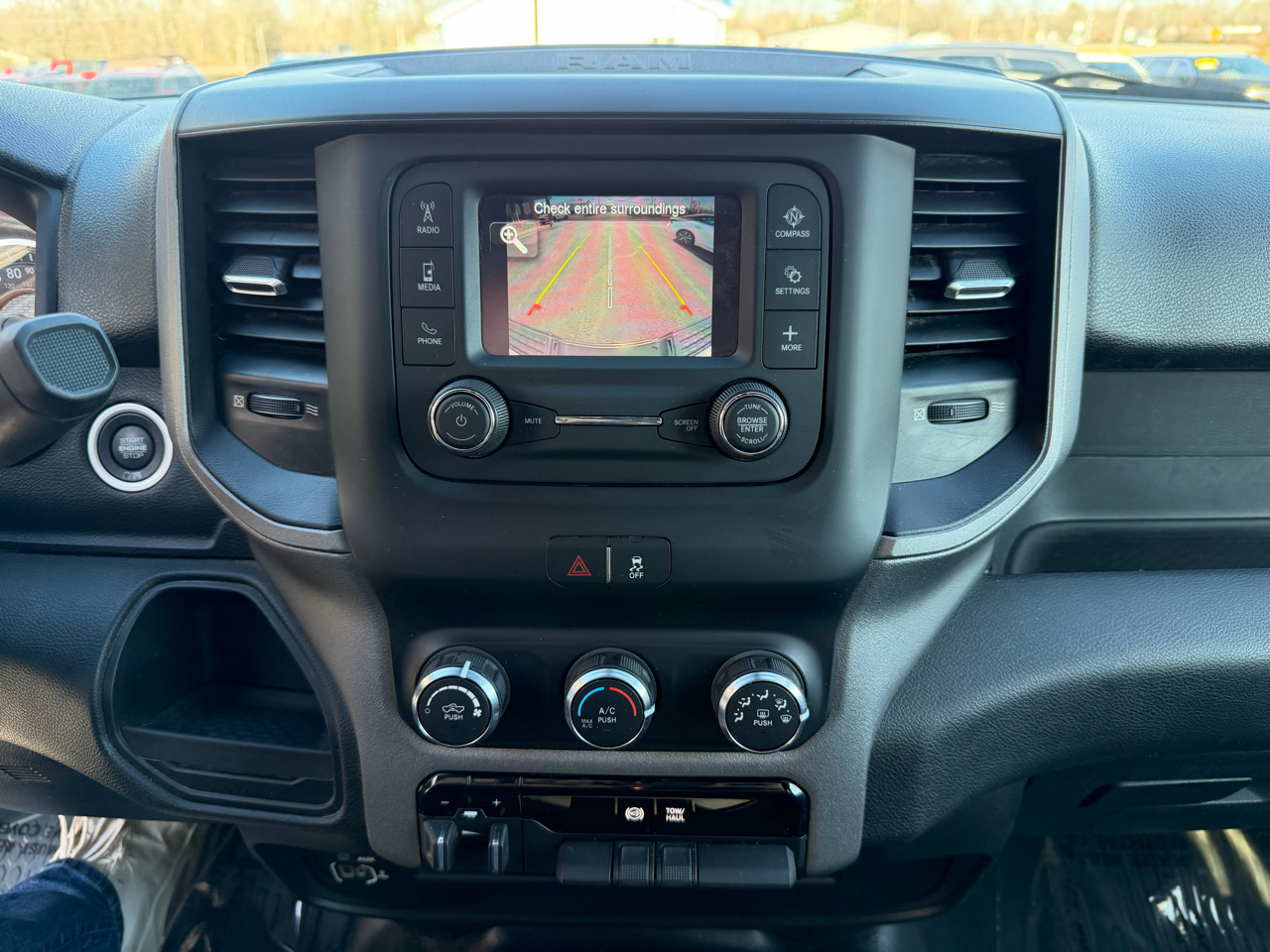 RAM 3500 Tradesman 4x4 Crew Cab 8' Box 2023