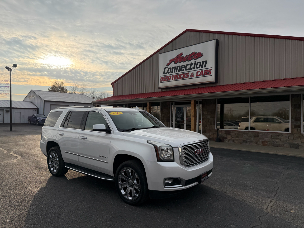 GMC Yukon 4WD 4dr Denali 2016