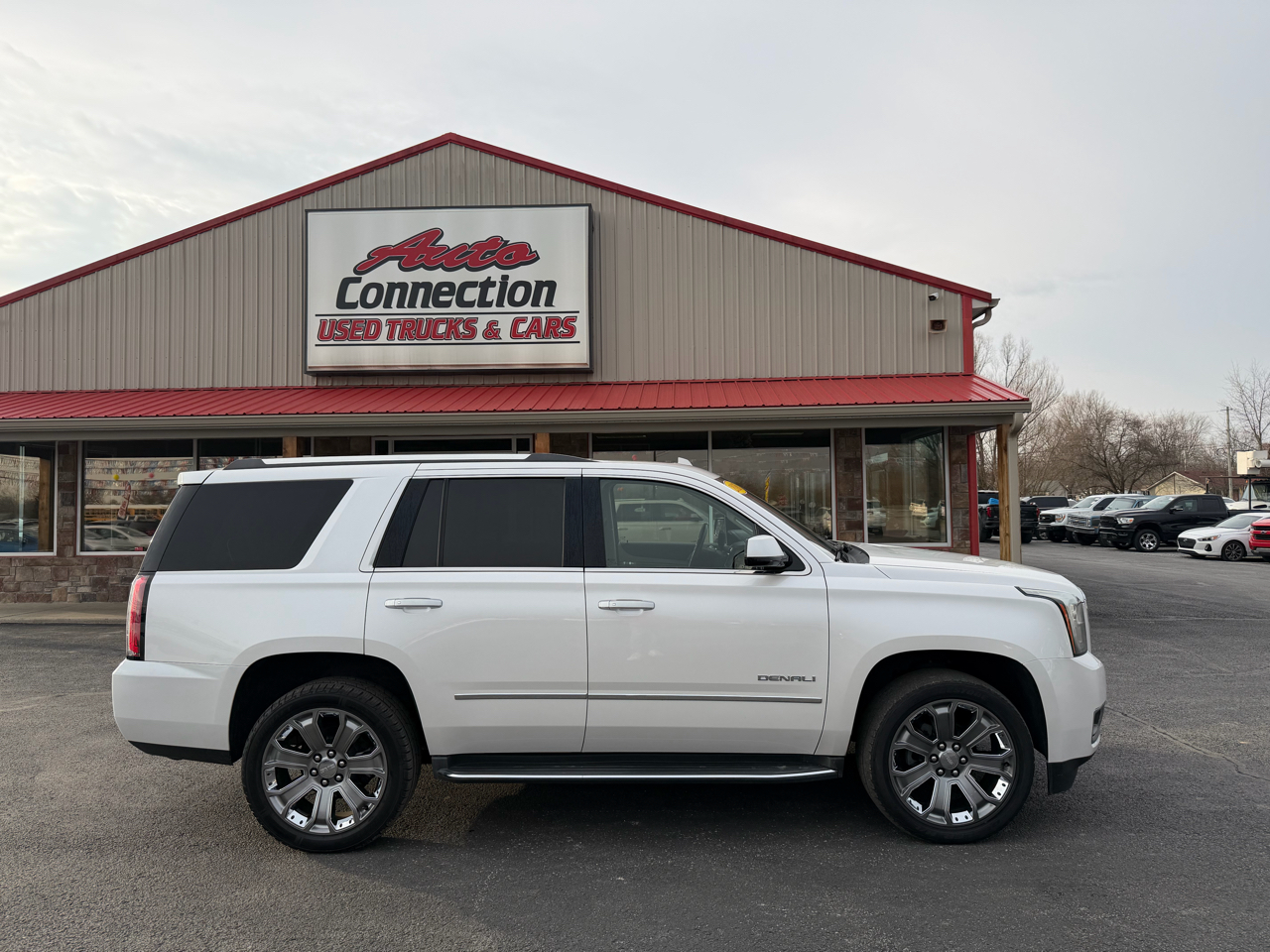 GMC Yukon 4WD 4dr Denali 2016