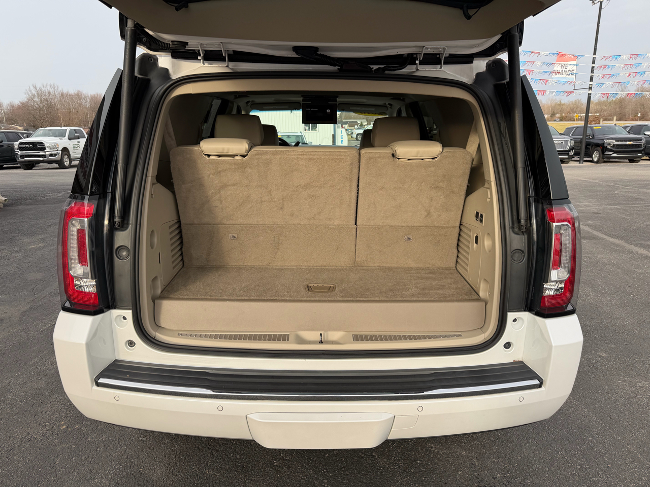 GMC Yukon 4WD 4dr Denali 2016