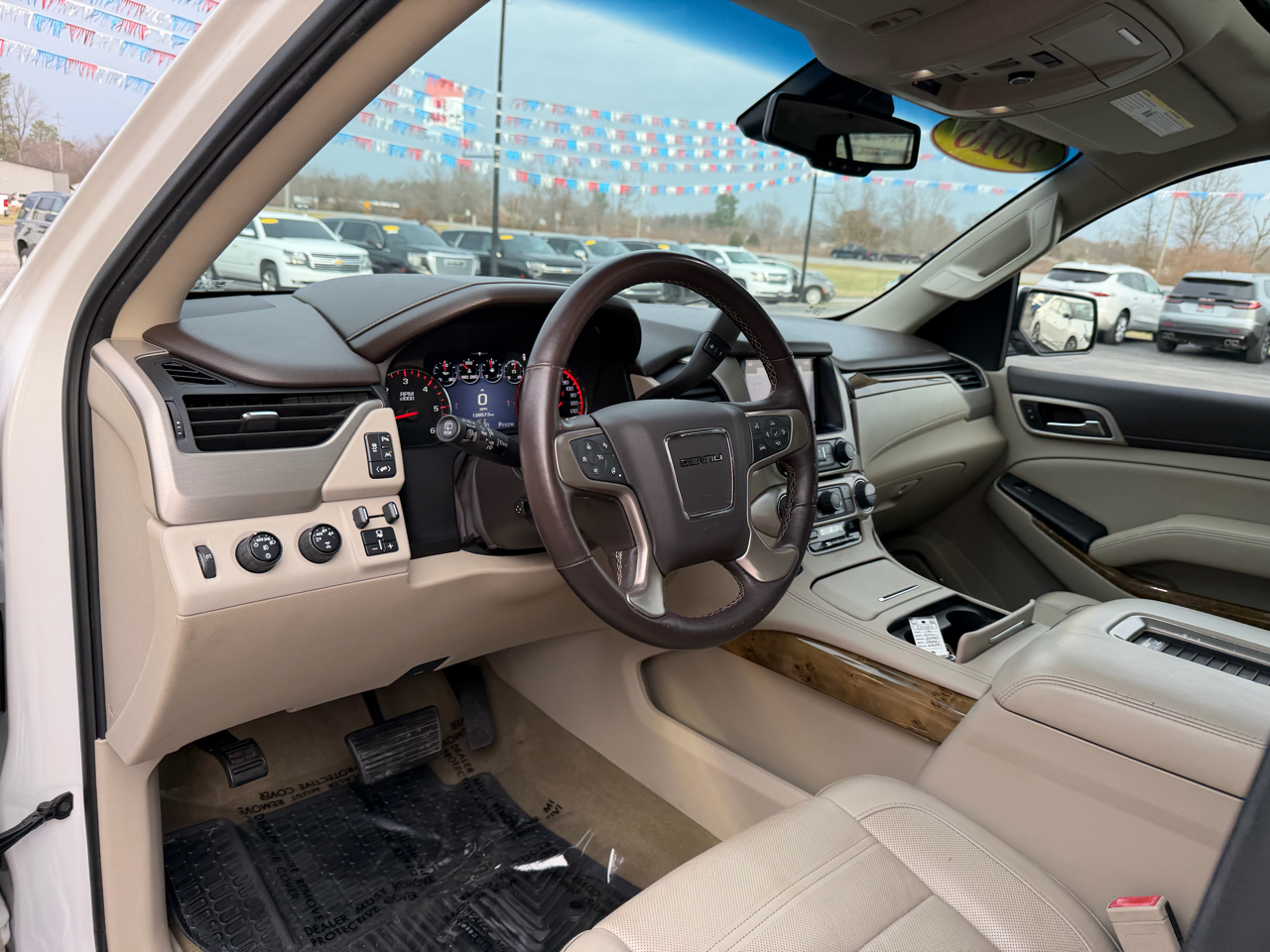 GMC Yukon 4WD 4dr Denali 2016