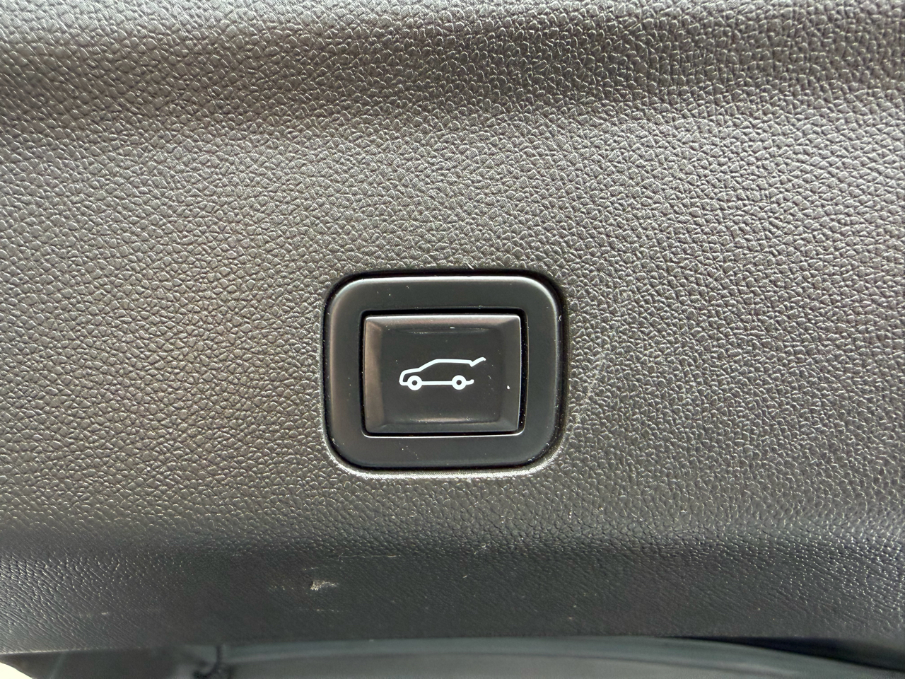 Chevrolet Suburban 4WD 4dr Premier 2021