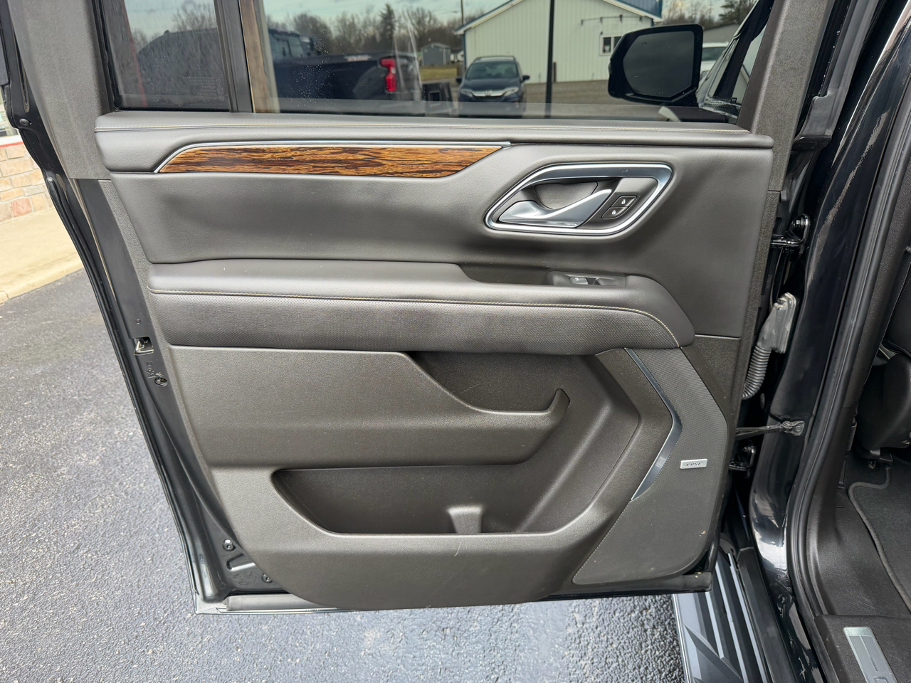 Chevrolet Suburban 4WD 4dr Premier 2021