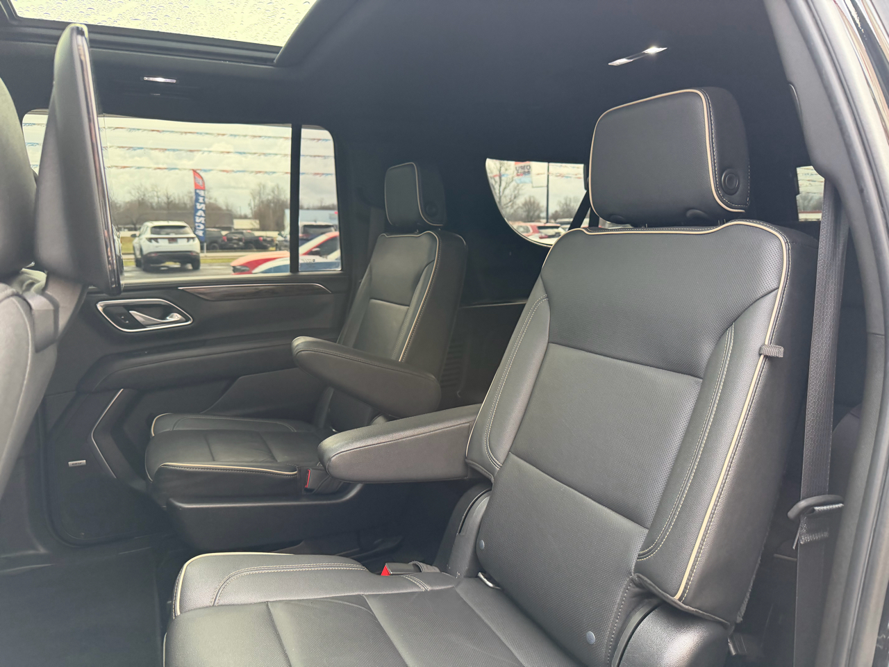 Chevrolet Suburban 4WD 4dr Premier 2021