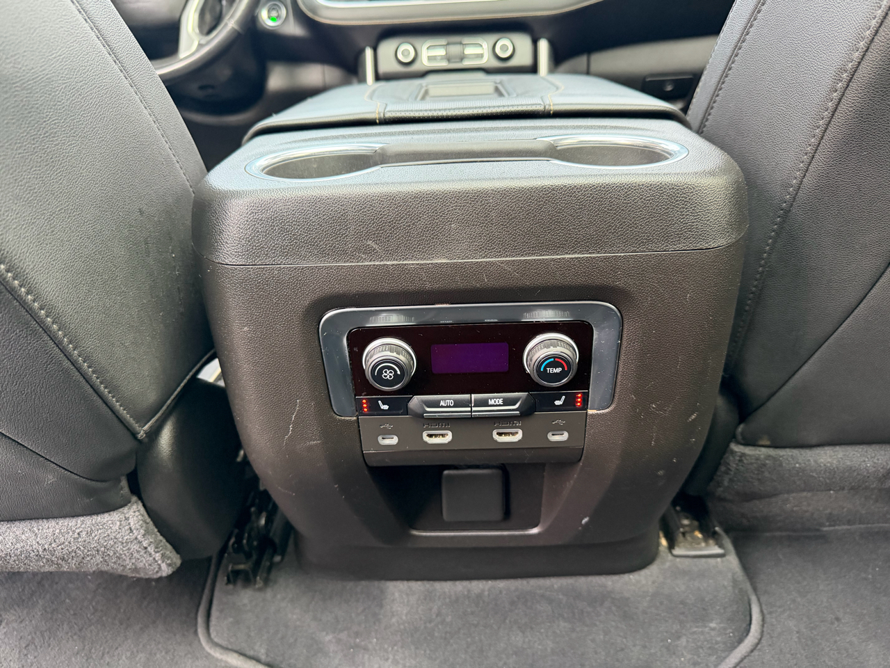 Chevrolet Suburban 4WD 4dr Premier 2021