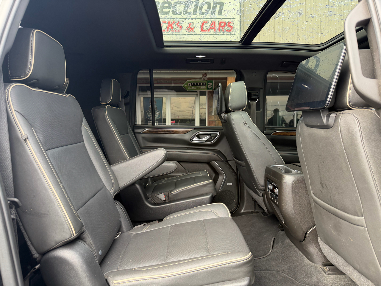Chevrolet Suburban 4WD 4dr Premier 2021