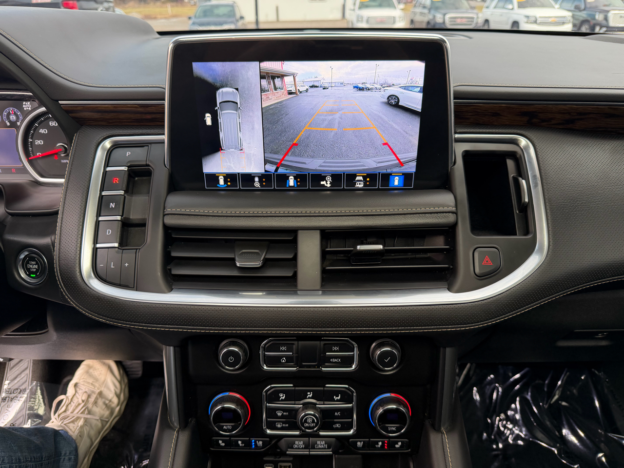 Chevrolet Suburban 4WD 4dr Premier 2021