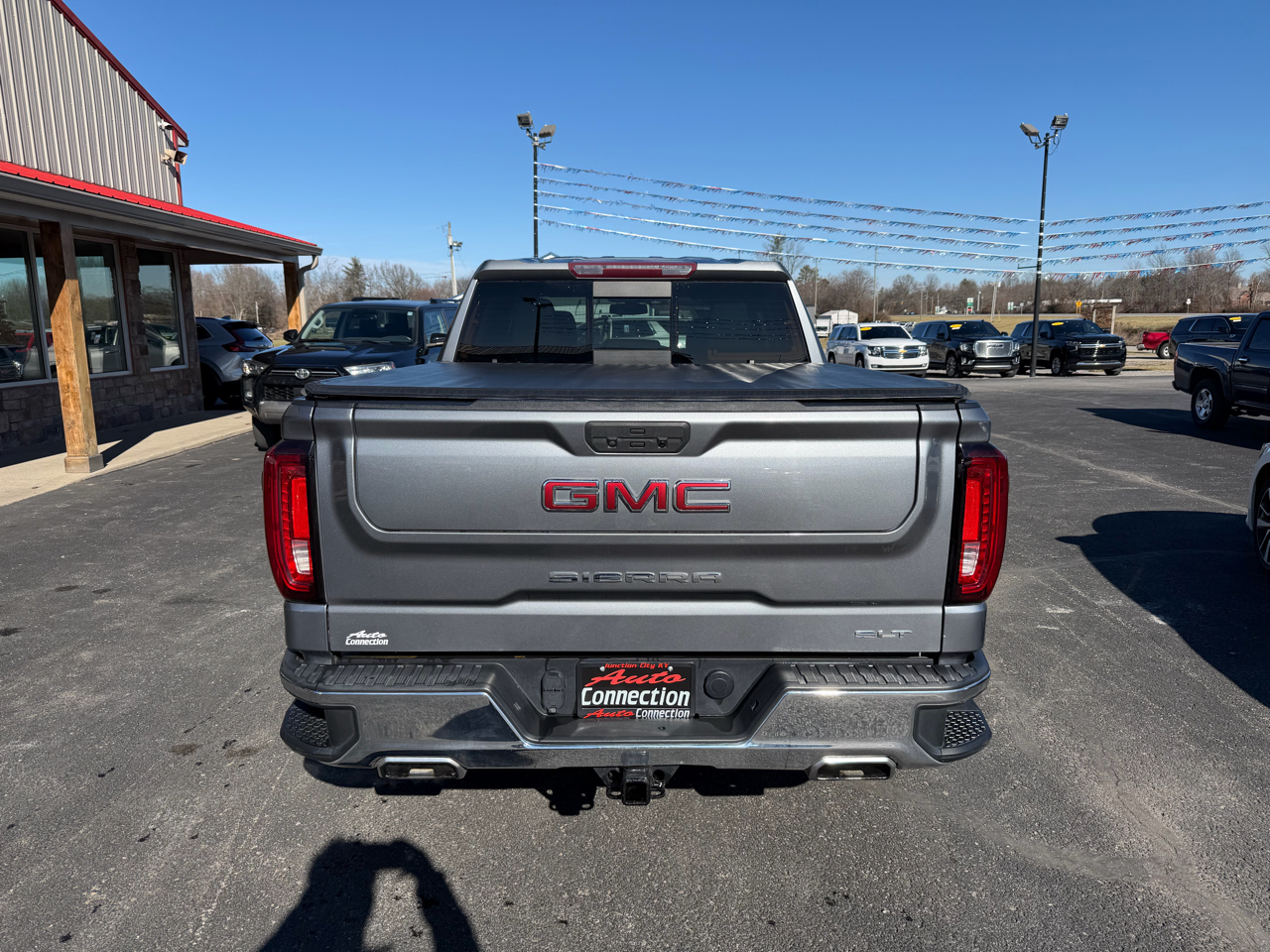 GMC Sierra 1500 4WD Crew Cab 147" SLT 2021