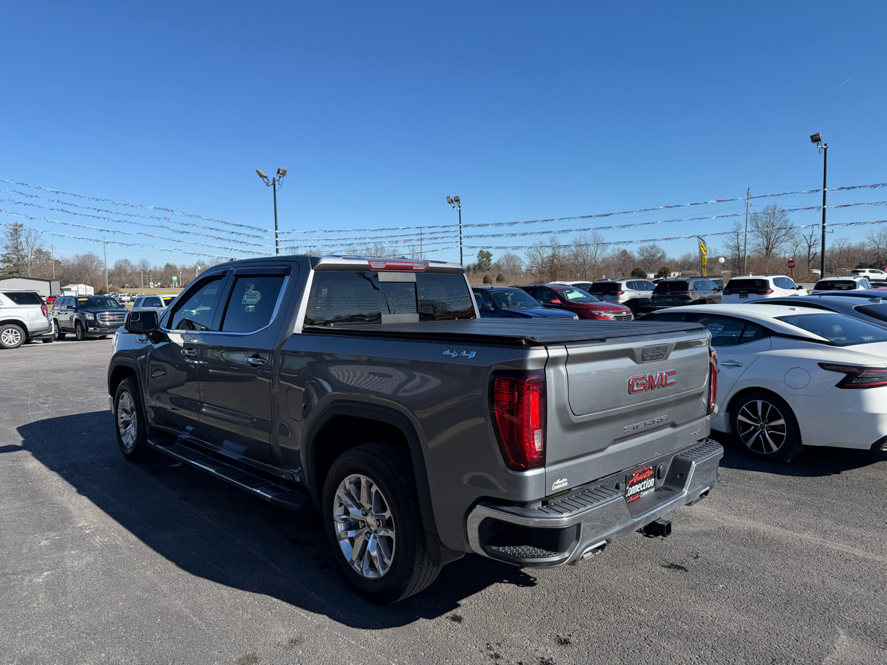 GMC Sierra 1500 4WD Crew Cab 147" SLT 2021