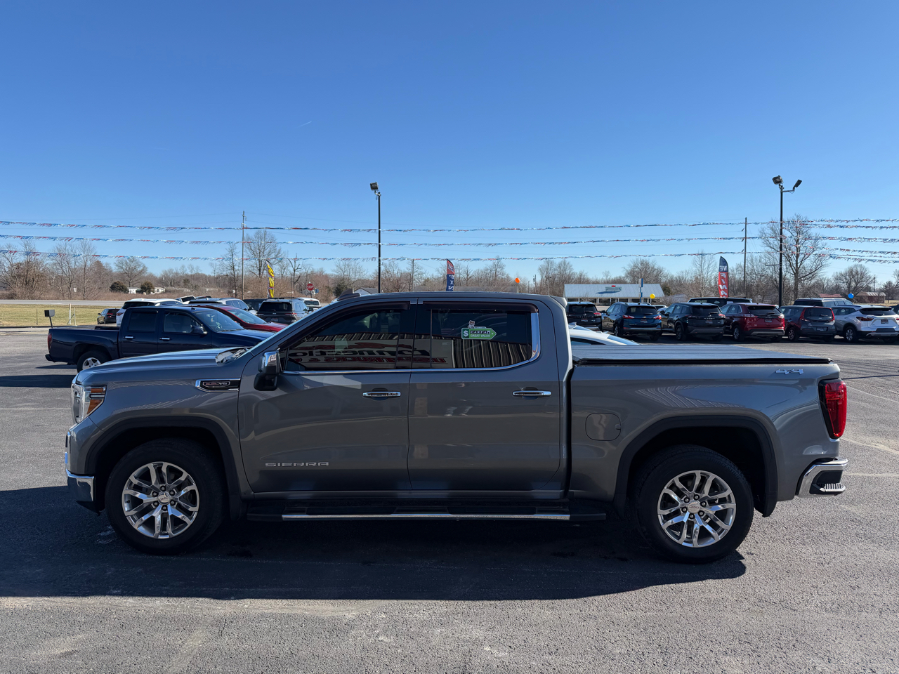 GMC Sierra 1500 4WD Crew Cab 147" SLT 2021