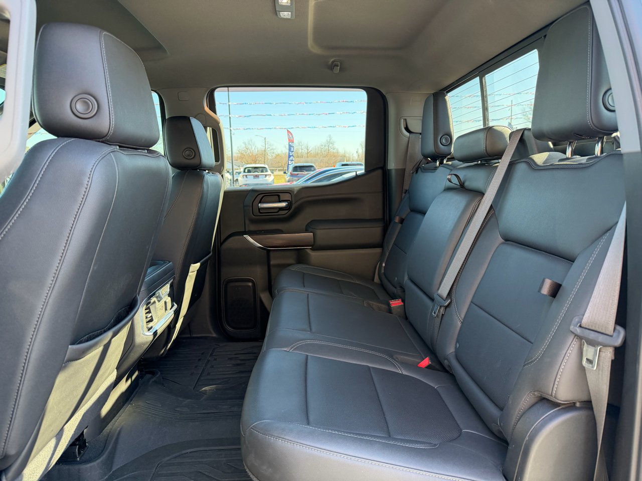 GMC Sierra 1500 4WD Crew Cab 147" SLT 2021