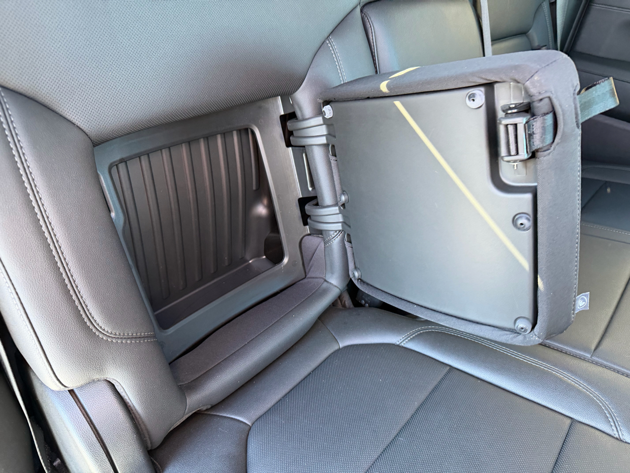 GMC Sierra 1500 4WD Crew Cab 147" SLT 2021