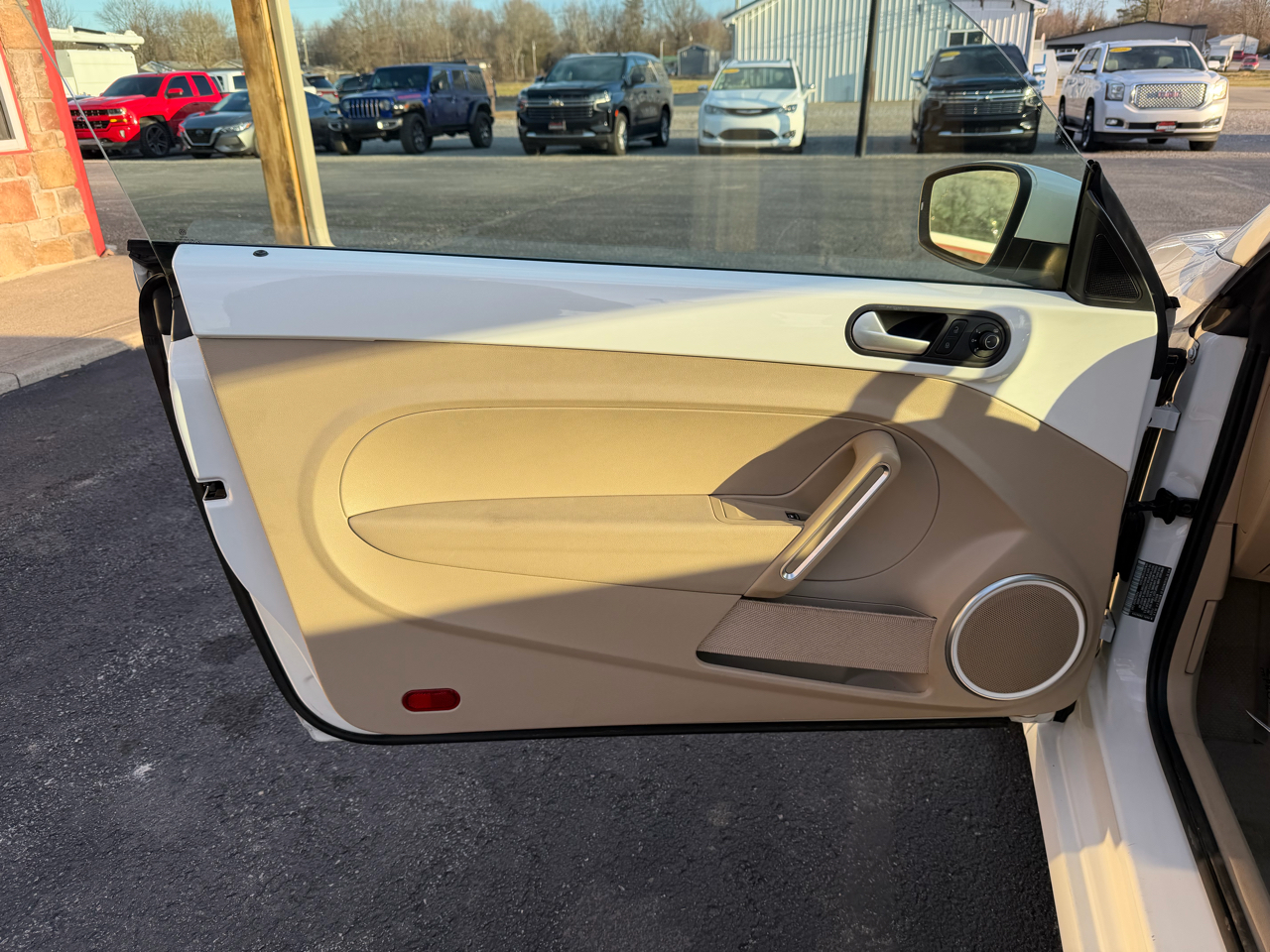 Volkswagen Beetle Coupe 2dr Auto 1.8T SE 2016