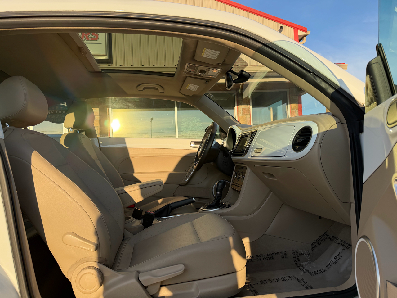 Volkswagen Beetle Coupe 2dr Auto 1.8T SE 2016