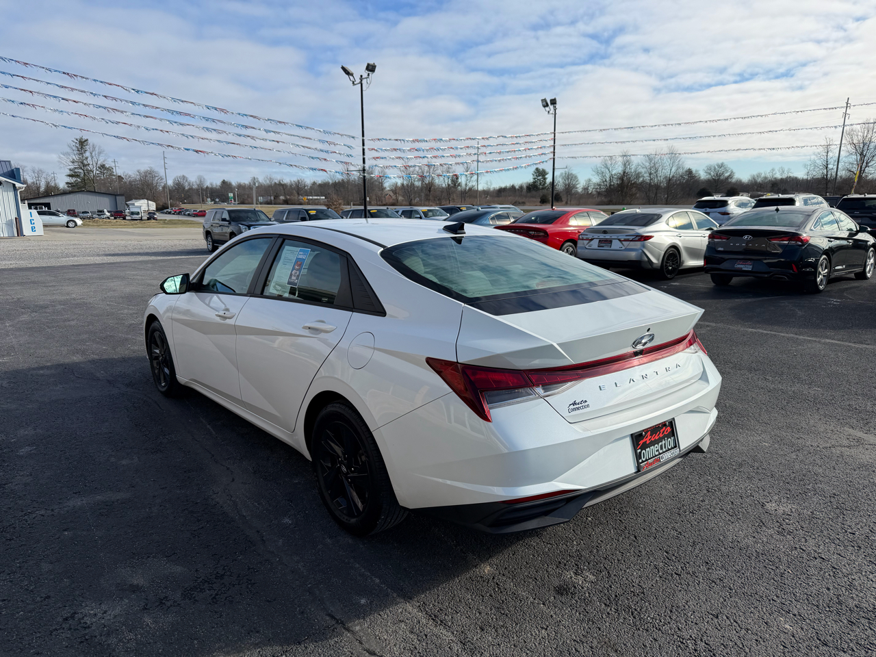 Hyundai Elantra SEL IVT *Ltd Avail* 2021