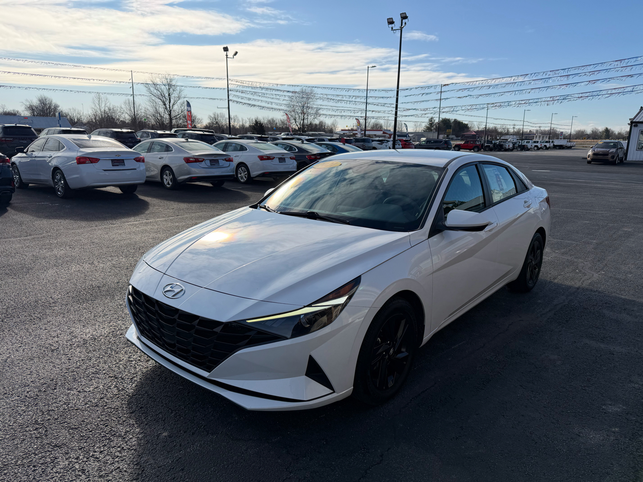 Hyundai Elantra SEL IVT *Ltd Avail* 2021