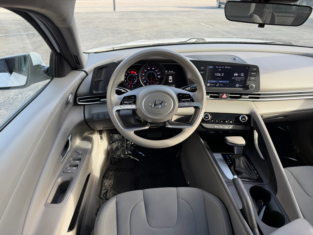 Hyundai Elantra SEL IVT *Ltd Avail* 2021