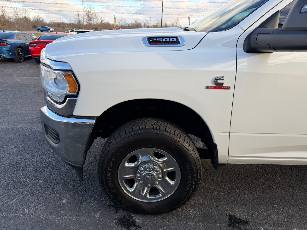 RAM 2500 Tradesman 4x4 Crew Cab 6'4" Box 2024