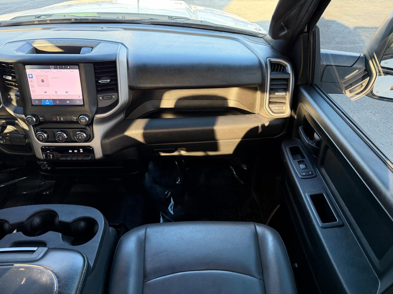 RAM 2500 Tradesman 4x4 Crew Cab 6'4" Box 2024