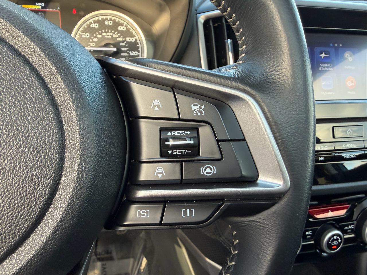 Subaru Forester Premium CVT 2023