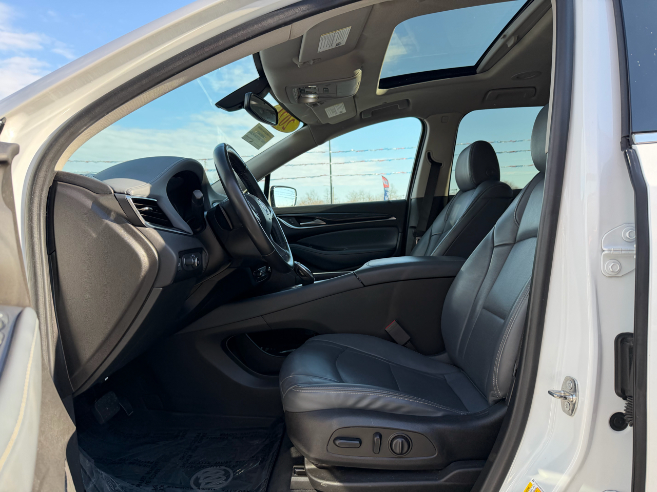 Buick Enclave AWD 4dr Essence 2021