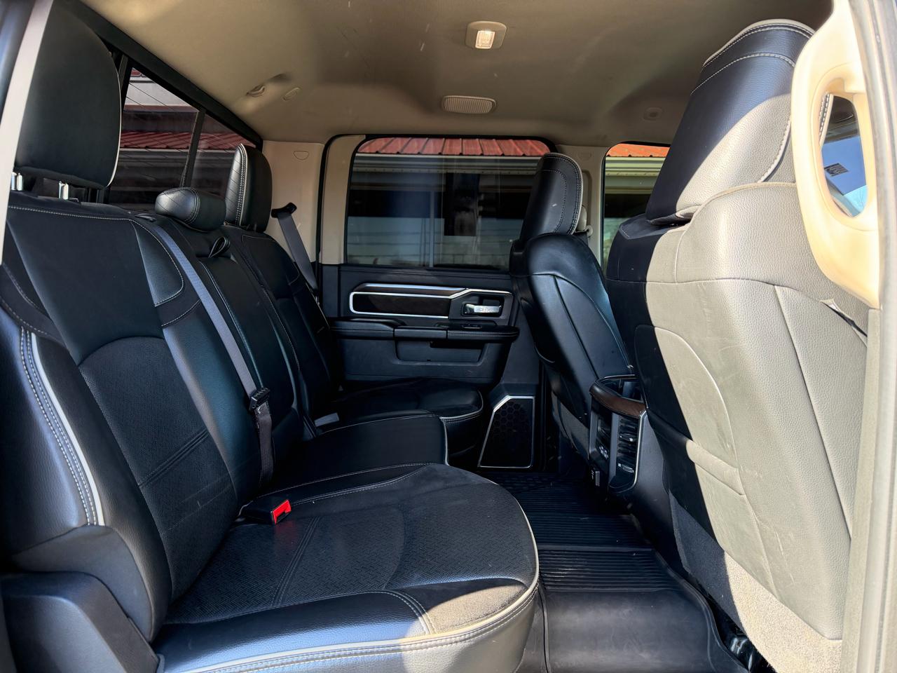 RAM 3500 Laramie 4x4 Crew Cab 8' Box 2022