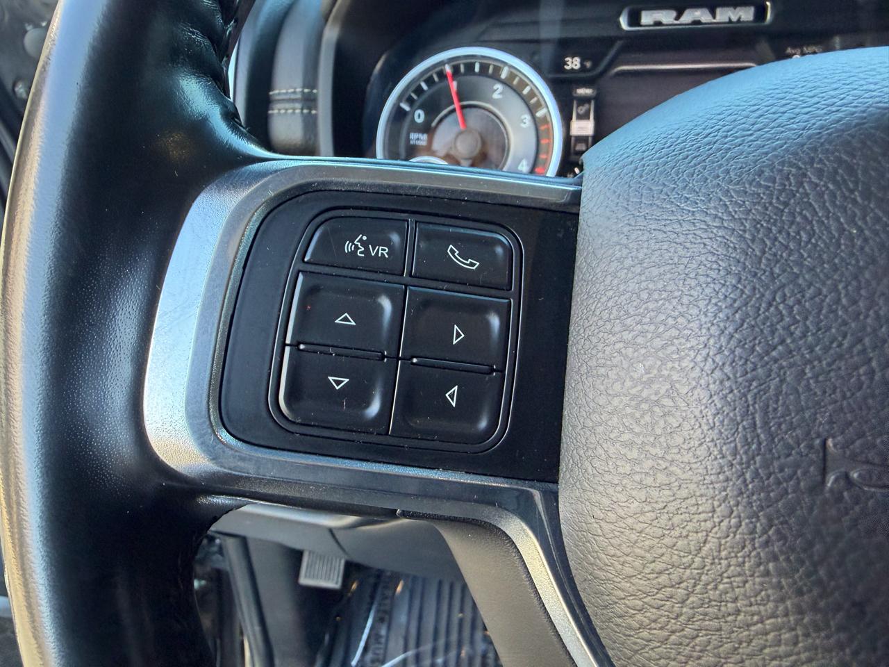 RAM 3500 Laramie 4x4 Crew Cab 8' Box 2022