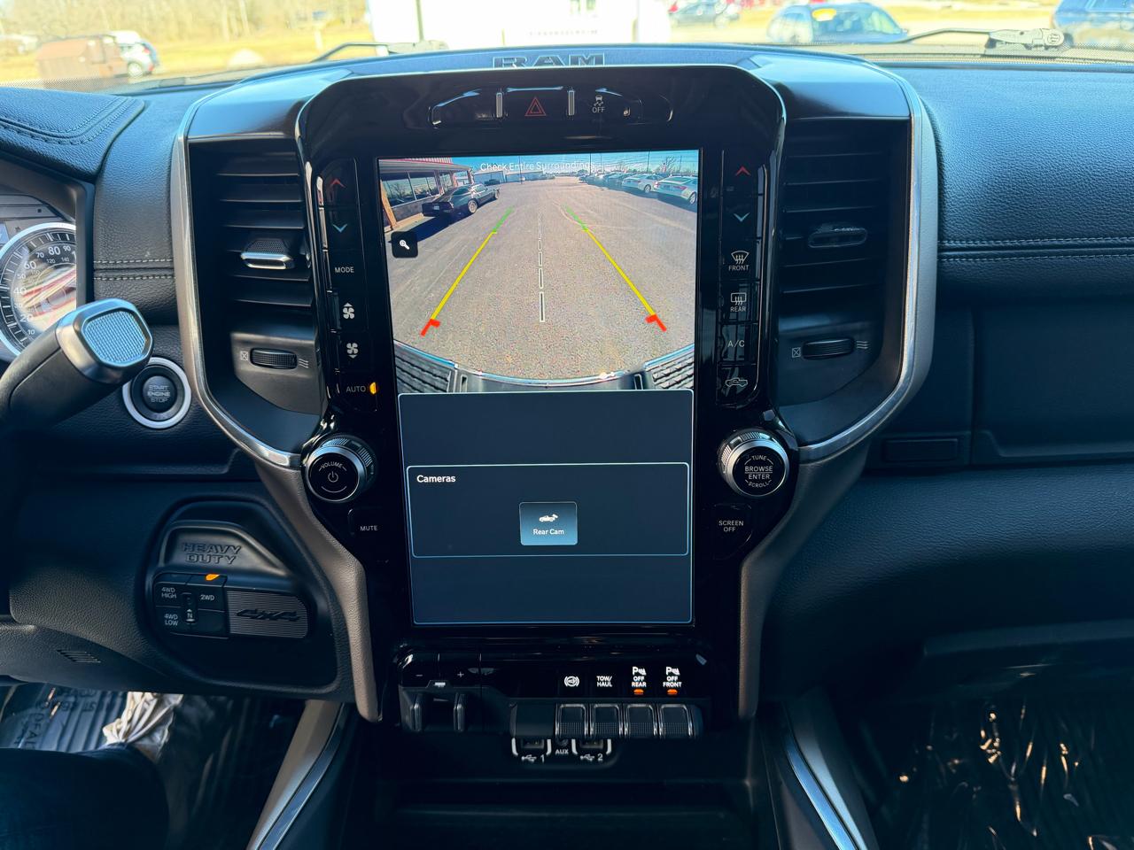 RAM 3500 Laramie 4x4 Crew Cab 8' Box 2022