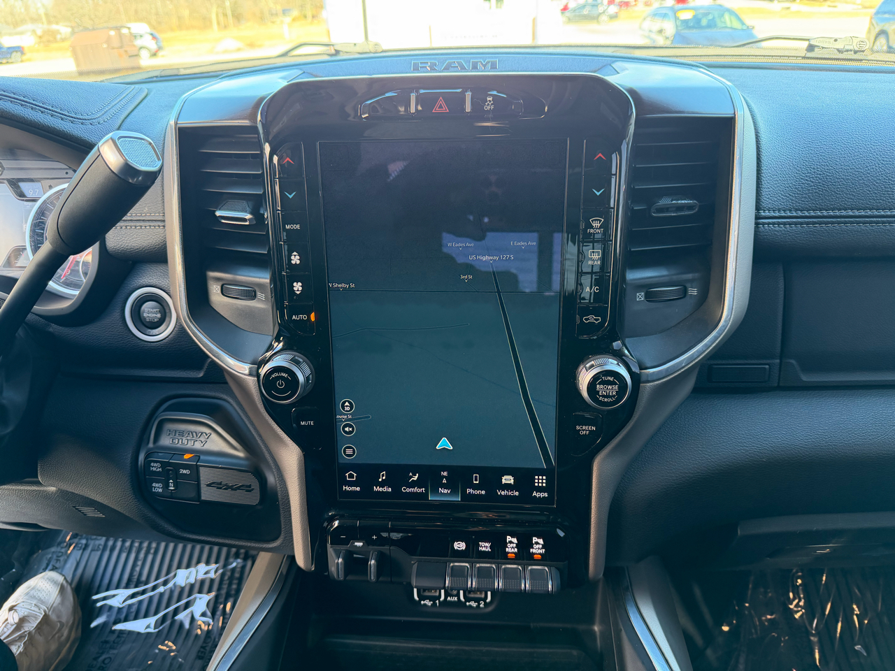 RAM 3500 Laramie 4x4 Crew Cab 8' Box 2022