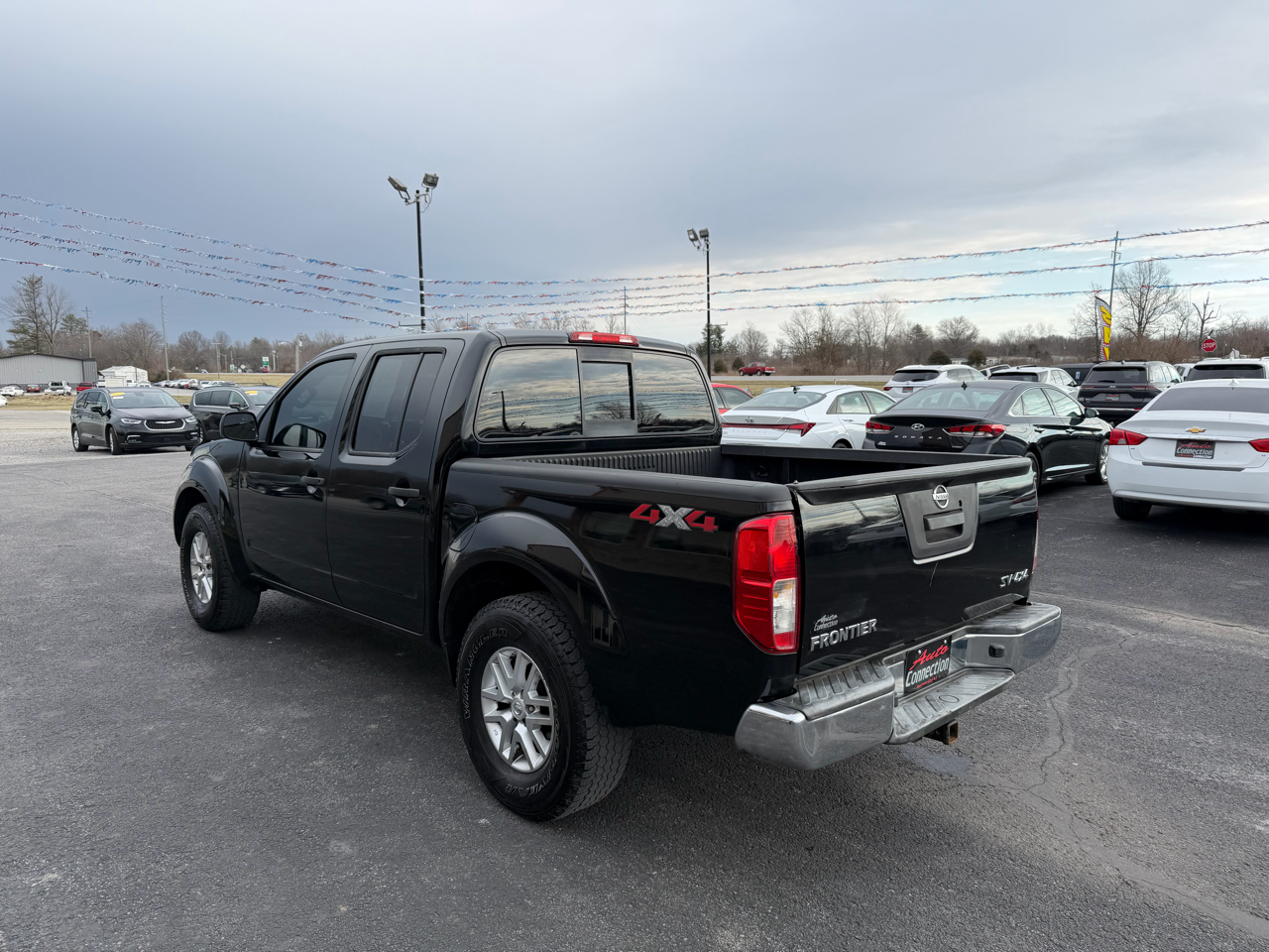 Nissan Frontier 4WD Crew Cab SWB Auto SV 2016