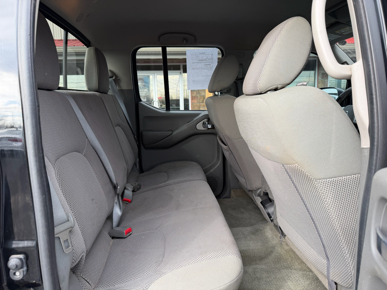 Nissan Frontier 4WD Crew Cab SWB Auto SV 2016