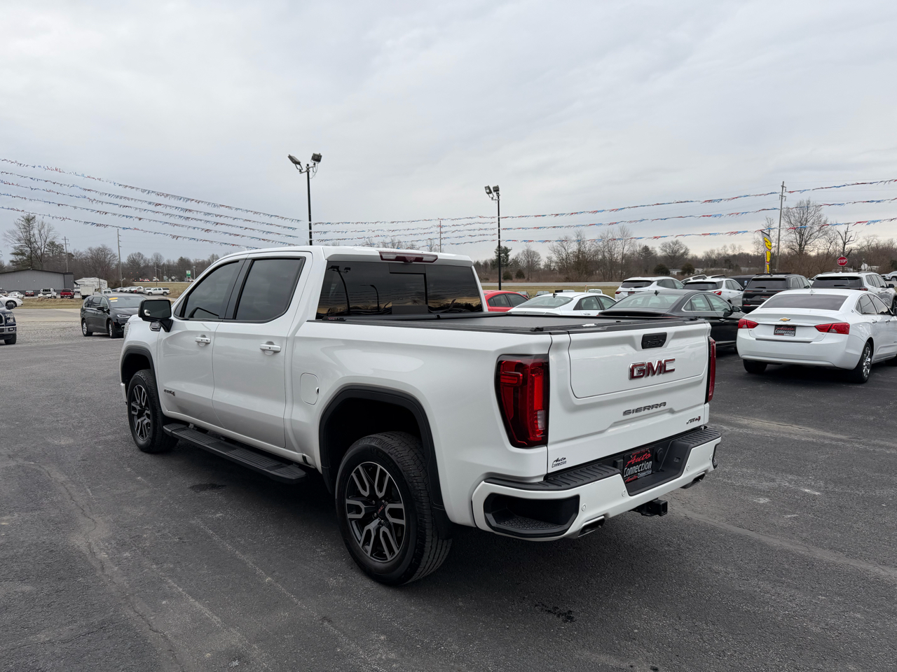 GMC Sierra 1500 4WD Crew Cab 147" AT4 2020