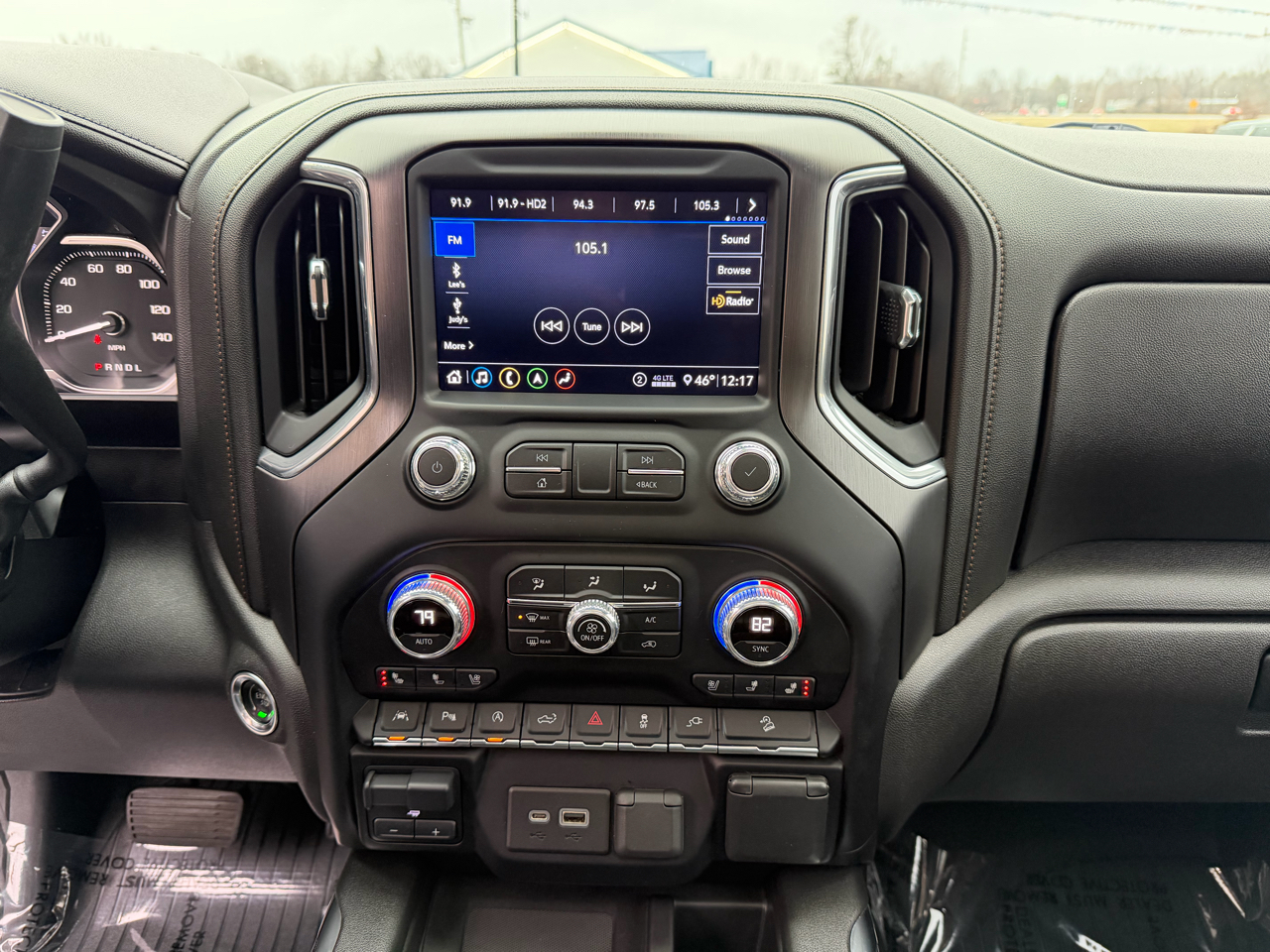 GMC Sierra 1500 4WD Crew Cab 147" AT4 2020