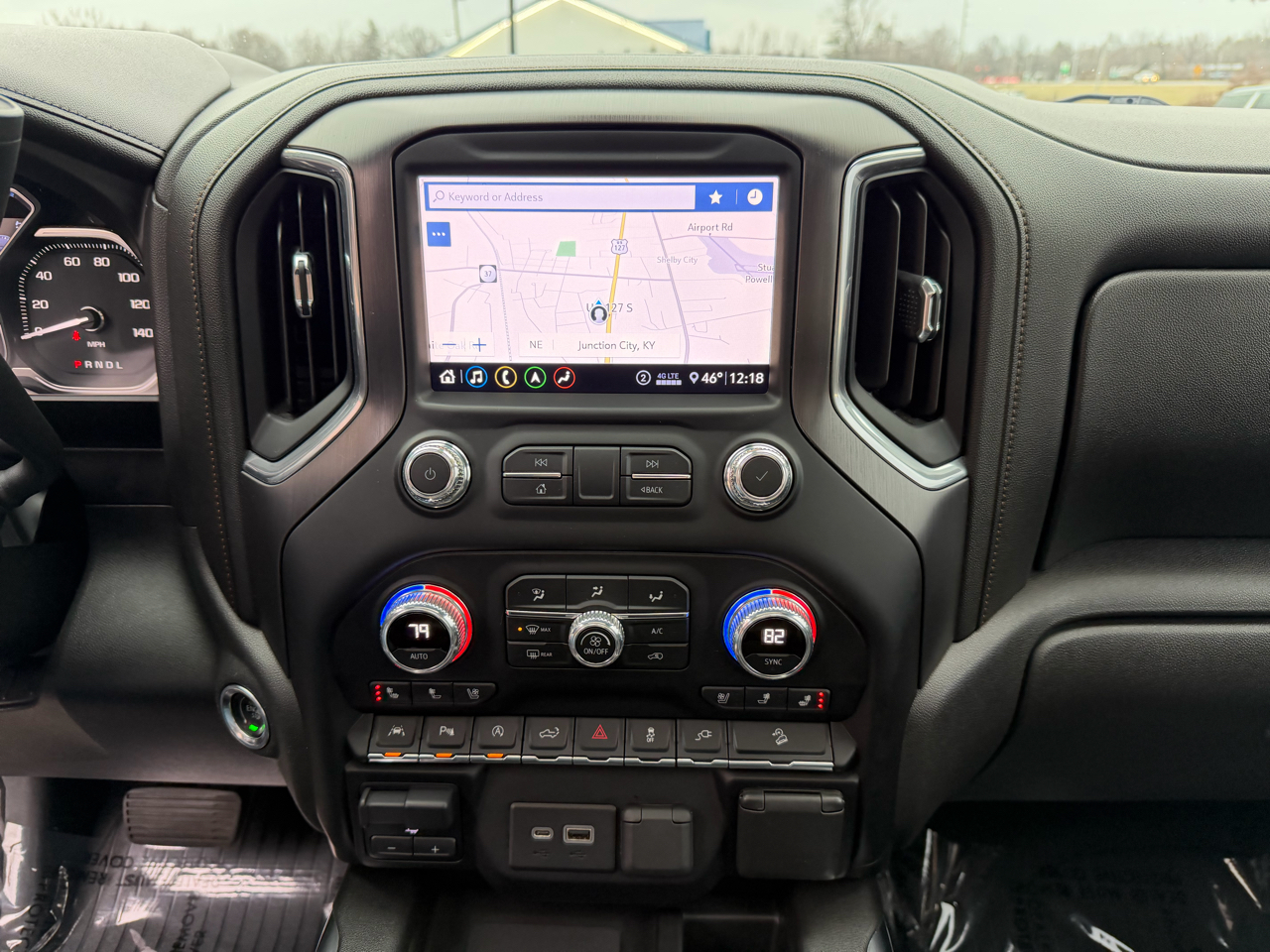 GMC Sierra 1500 4WD Crew Cab 147" AT4 2020