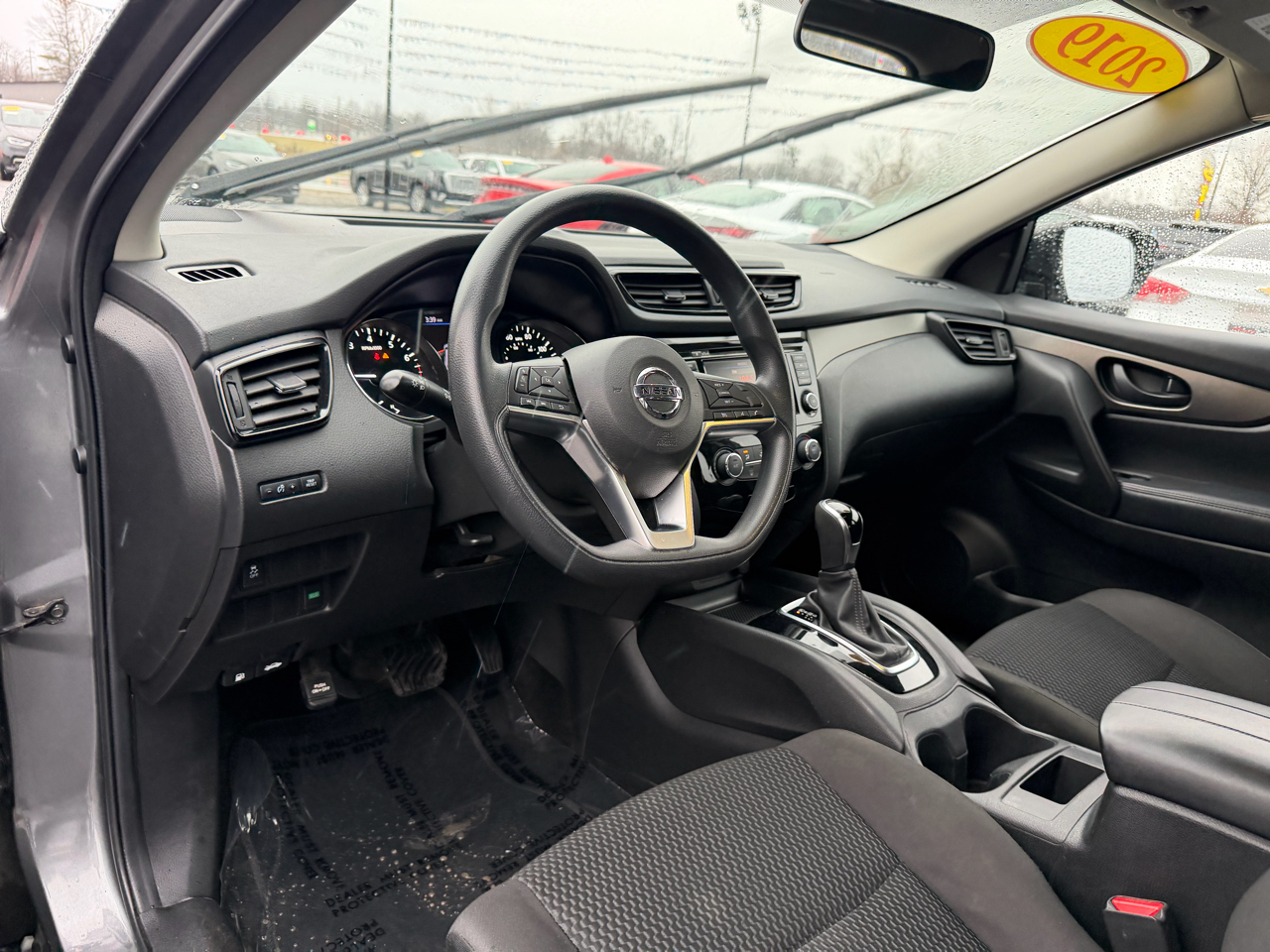 Nissan Rogue Sport FWD S 2019