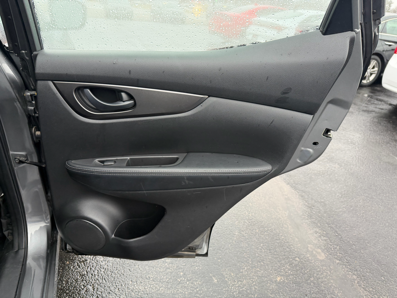 Nissan Rogue Sport FWD S 2019