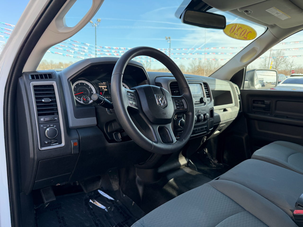 RAM 1500 Classic Tradesman 4x4 Crew Cab 5'7" Box 2020