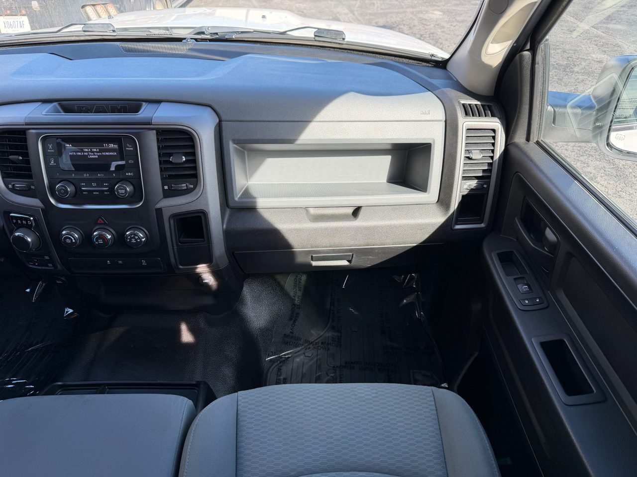 RAM 1500 Classic Tradesman 4x4 Crew Cab 5'7" Box 2020