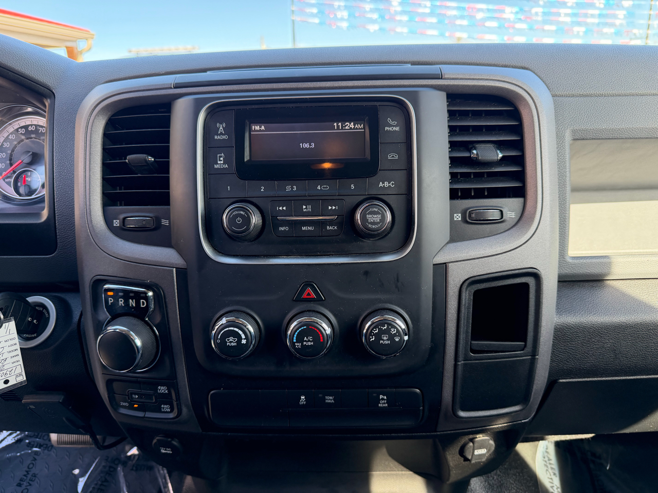 RAM 1500 Classic Tradesman 4x4 Crew Cab 5'7" Box 2020