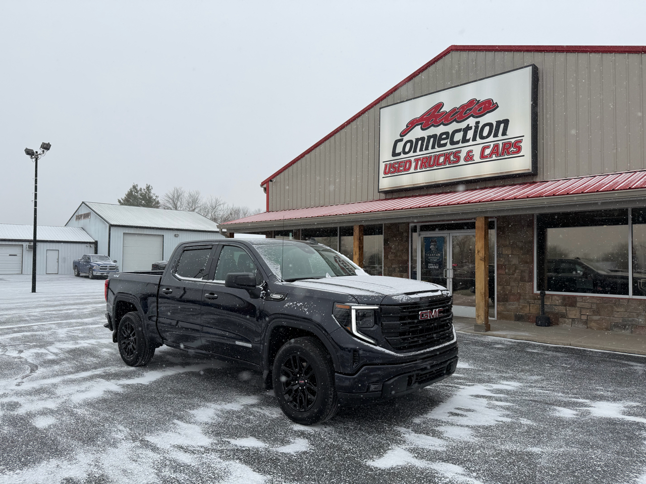 GMC Sierra 1500 4WD Crew Cab 147" Elevation w/3SB 2025