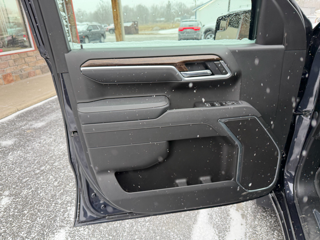 GMC Sierra 1500 4WD Crew Cab 147" Elevation w/3SB 2025