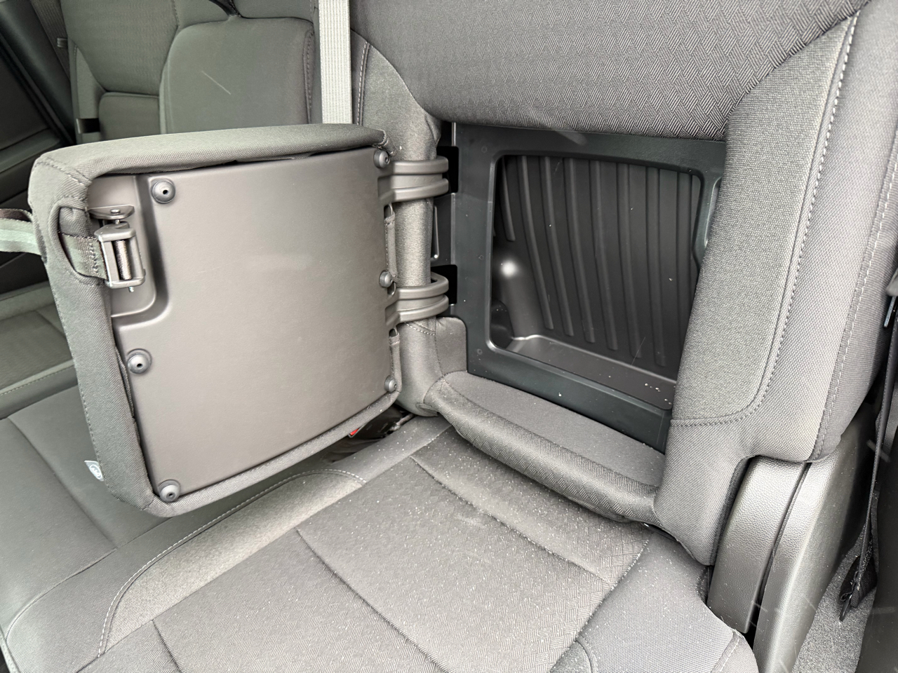 GMC Sierra 1500 4WD Crew Cab 147" Elevation w/3SB 2025