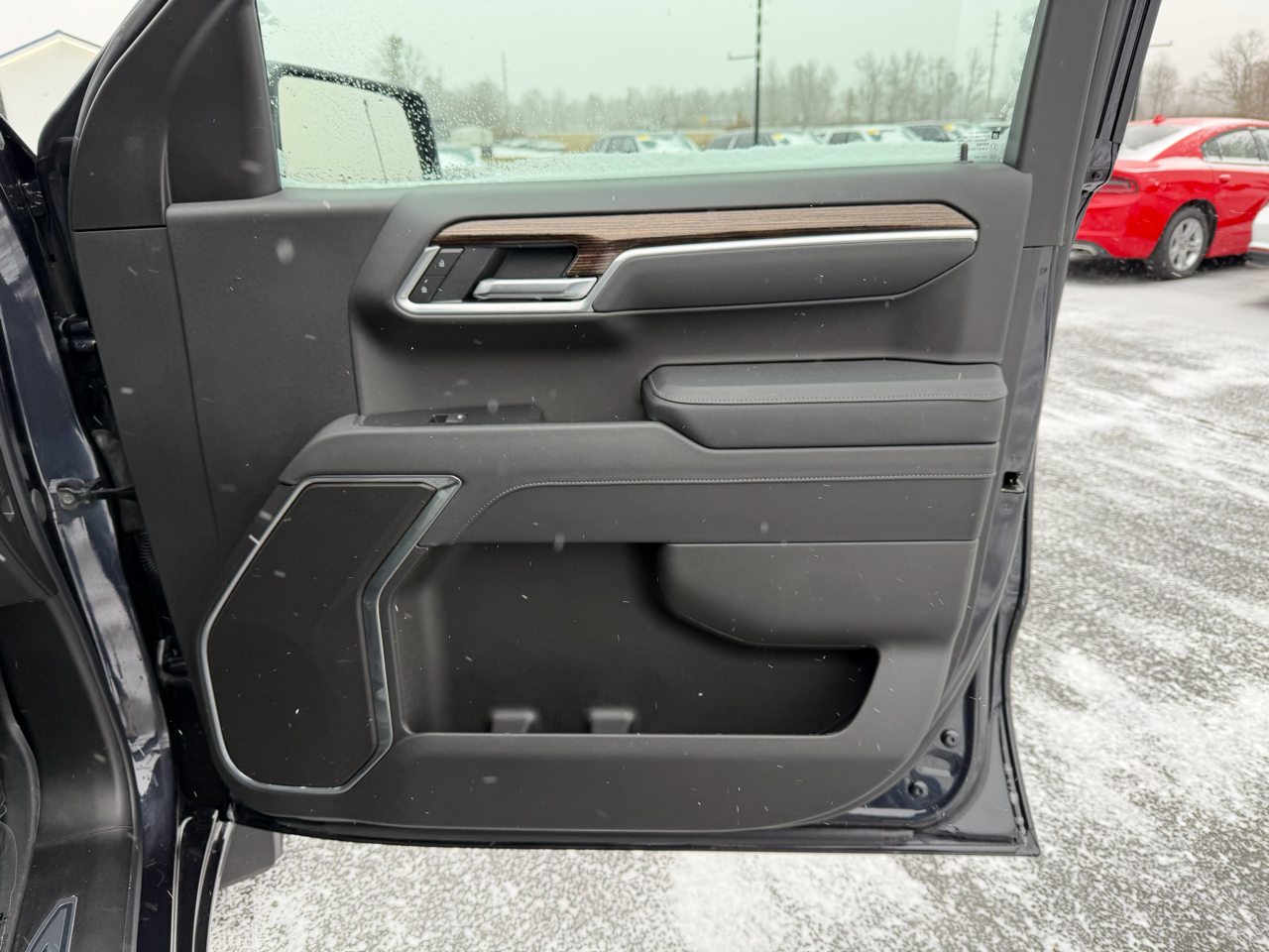 GMC Sierra 1500 4WD Crew Cab 147" Elevation w/3SB 2025