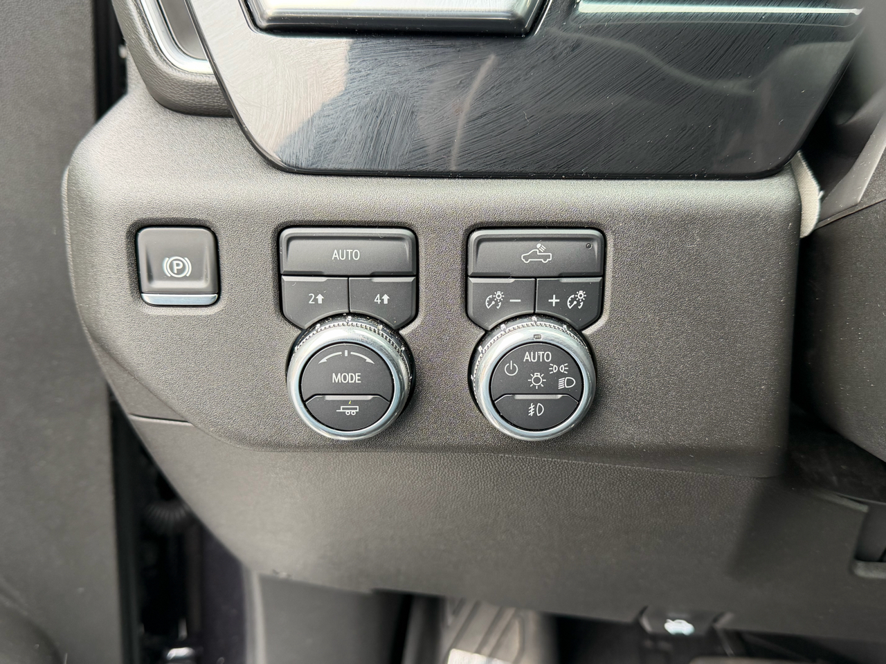 GMC Sierra 1500 4WD Crew Cab 147" Elevation w/3SB 2025